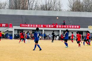 博主：河南队今天开始冬训，三名试训球员和杨阔跟队训练